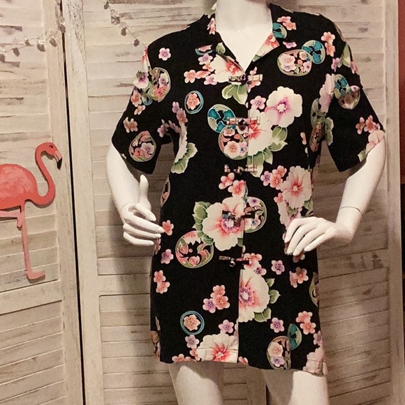 hearts of palm Tops Hearts Of Palm Tropical Print Shirt With Toggle